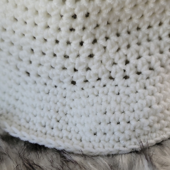 Chic Cream Crochet Bucket Hat - Picture 4 of 15